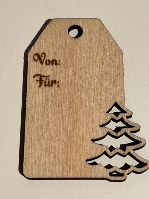 Geschenkanhänger mit Tannenbaum